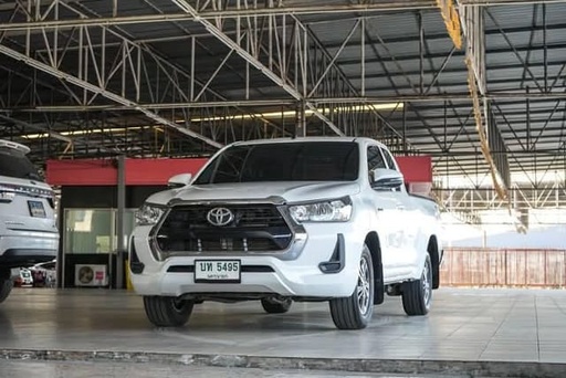 2021 TOYOTA Hilux