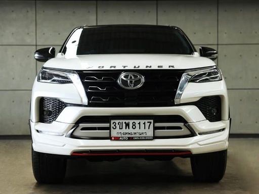 2022 TOYOTA Fortuner