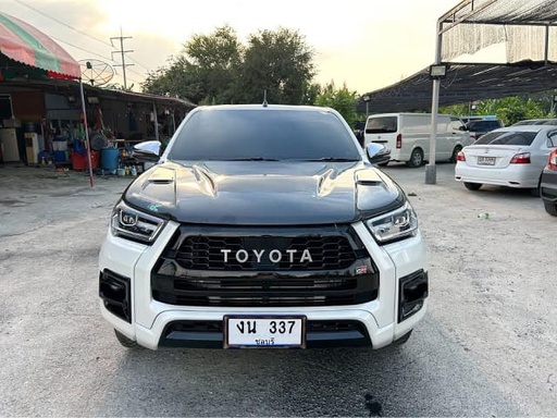 2018 TOYOTA Hilux
