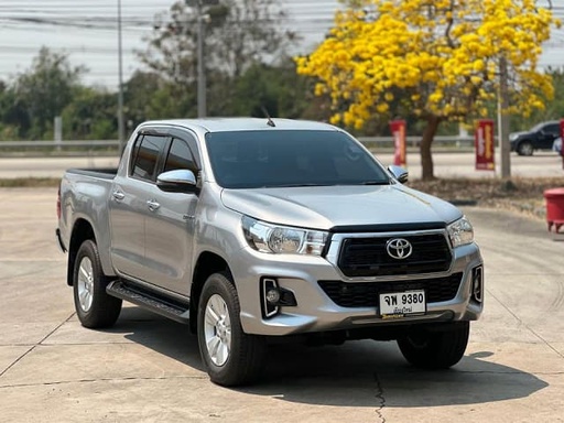 2019 TOYOTA Hilux