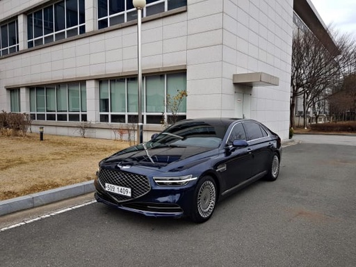 2019 Genesis G90