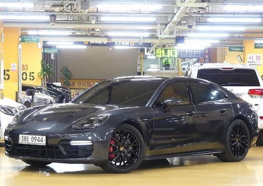 2019 Porsche Panamera