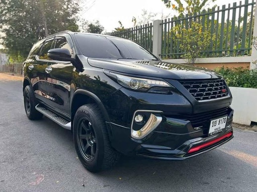 2020 TOYOTA Fortuner