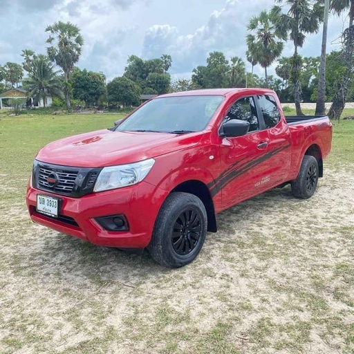 2018 NISSAN Navara