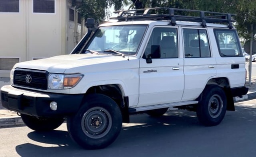 2018 TOYOTA Land Cruiser