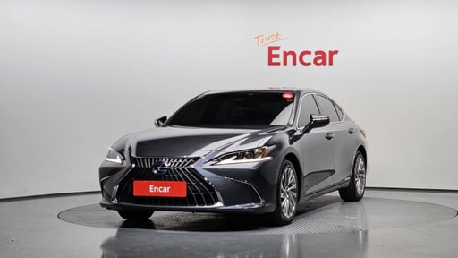 2022 LEXUS ES