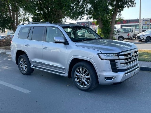 2020 TOYOTA Land Cruiser