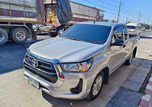 2024 TOYOTA Hilux, 