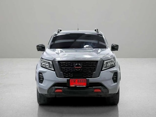 2020 NISSAN Navara