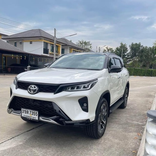 2021 TOYOTA Fortuner