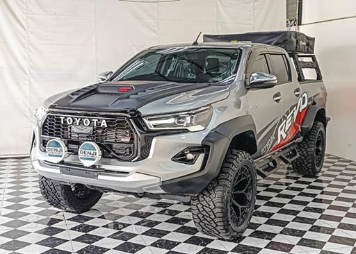 2020 TOYOTA Hilux