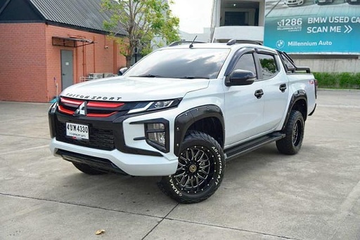 2023 MITSUBISHI Triton