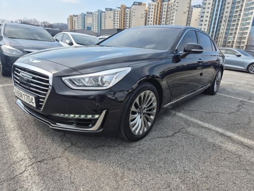 2018 Genesis EQ900