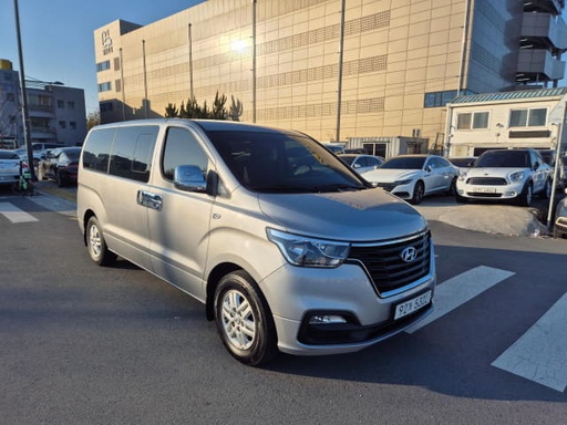 2021 HYUNDAI Grand Starex
