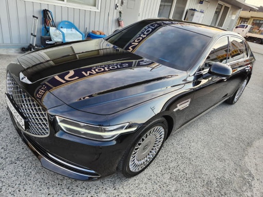 2020 Genesis G90
