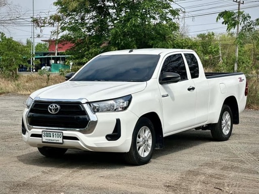 2021 TOYOTA Hilux