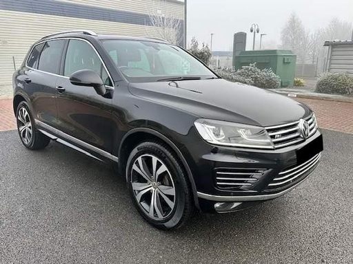 2016 VOLKSWAGEN Touareg