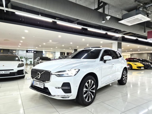 2025 VOLVO XC60
