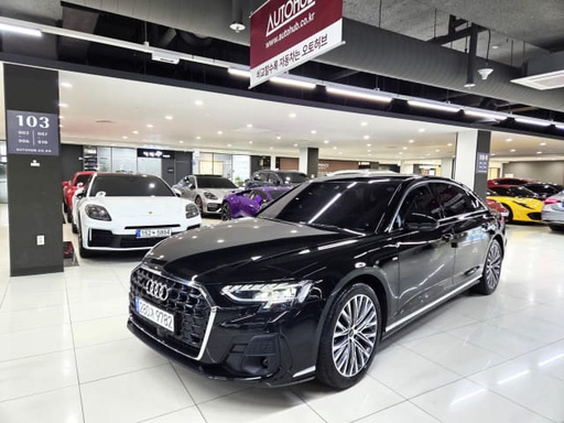 2023 AUDI A8
