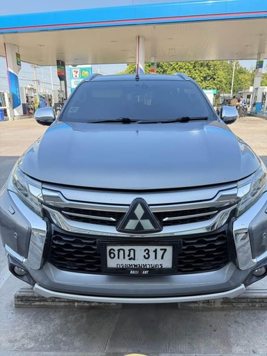 2017 MITSUBISHI Pajero