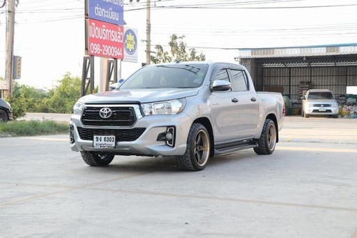 2020 TOYOTA Hilux