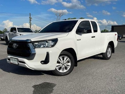 2021 TOYOTA Hilux