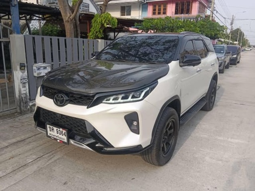 2021 TOYOTA Fortuner