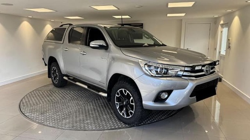 2017 TOYOTA Hilux, 