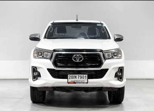 2019 TOYOTA Hilux
