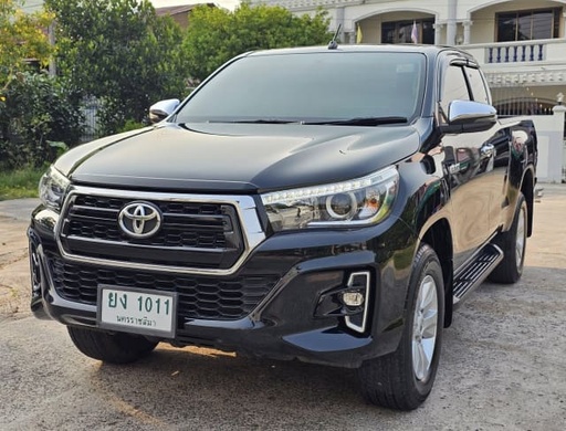 2018 TOYOTA Hilux
