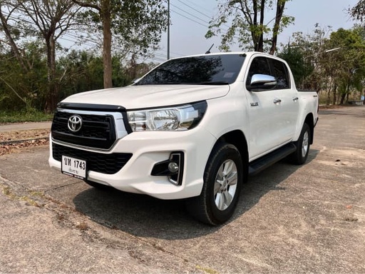 2019 TOYOTA Hilux