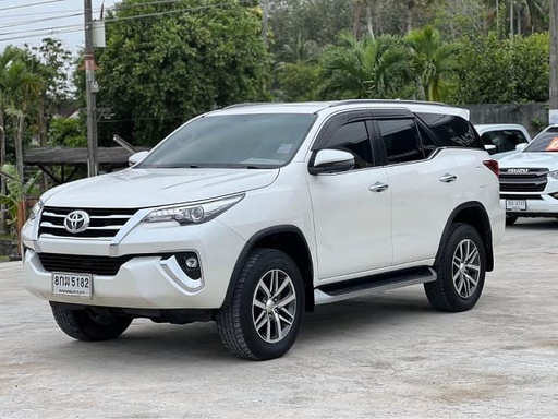2018 TOYOTA Fortuner