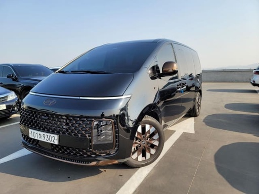 2023 HYUNDAI Staria