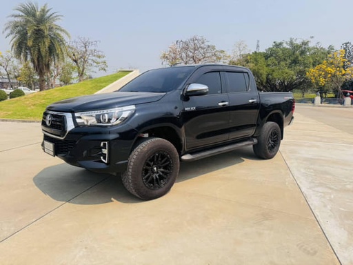 2018 TOYOTA Hilux