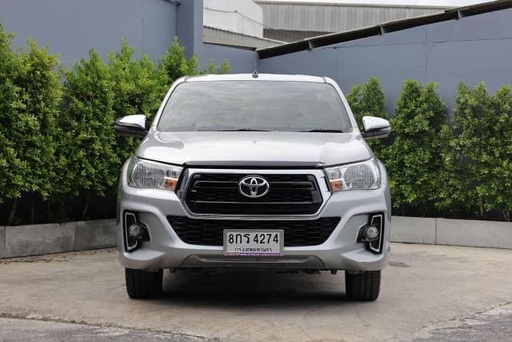 2019 TOYOTA Hilux