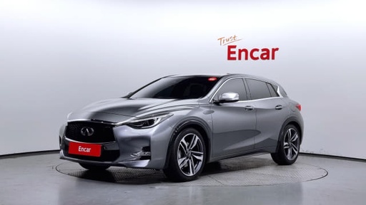 2017 Infiniti Q30, 