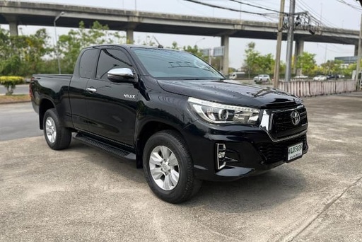 2018 TOYOTA Hilux
