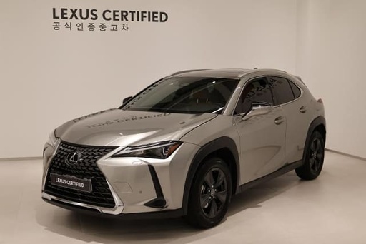 2025 LEXUS UX