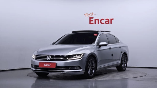 2018 VOLKSWAGEN Passat