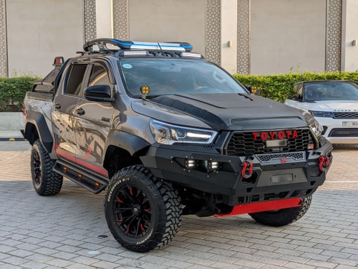 2020 TOYOTA Hilux