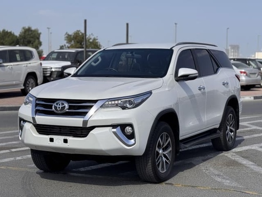 2017 TOYOTA Fortuner