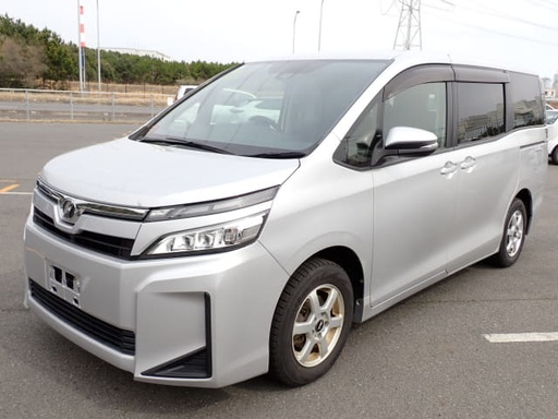 2018 TOYOTA Voxy