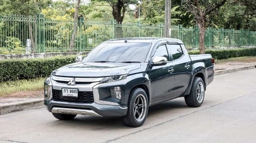 2022 MITSUBISHI Triton
