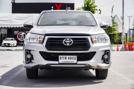 2019 TOYOTA Hilux