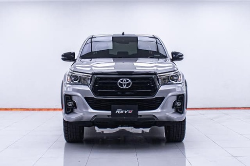 2019 TOYOTA Hilux