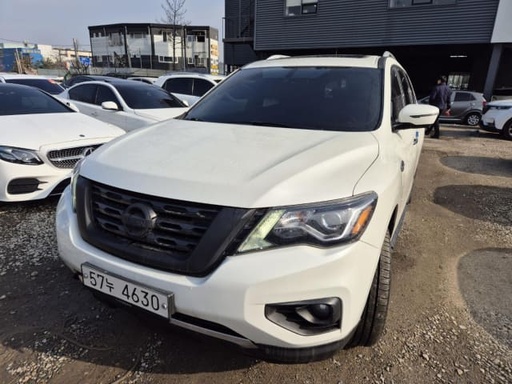 2017 NISSAN Pathfinder