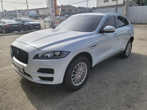 2017 JAGUAR F-PACE