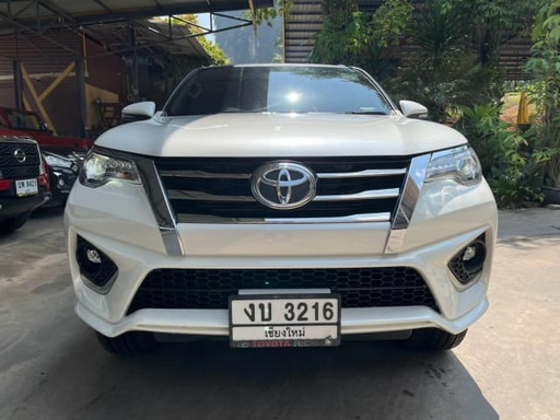 2018 TOYOTA Fortuner