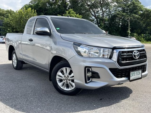 2019 TOYOTA Hilux
