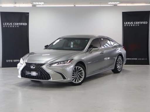 2025 LEXUS ES